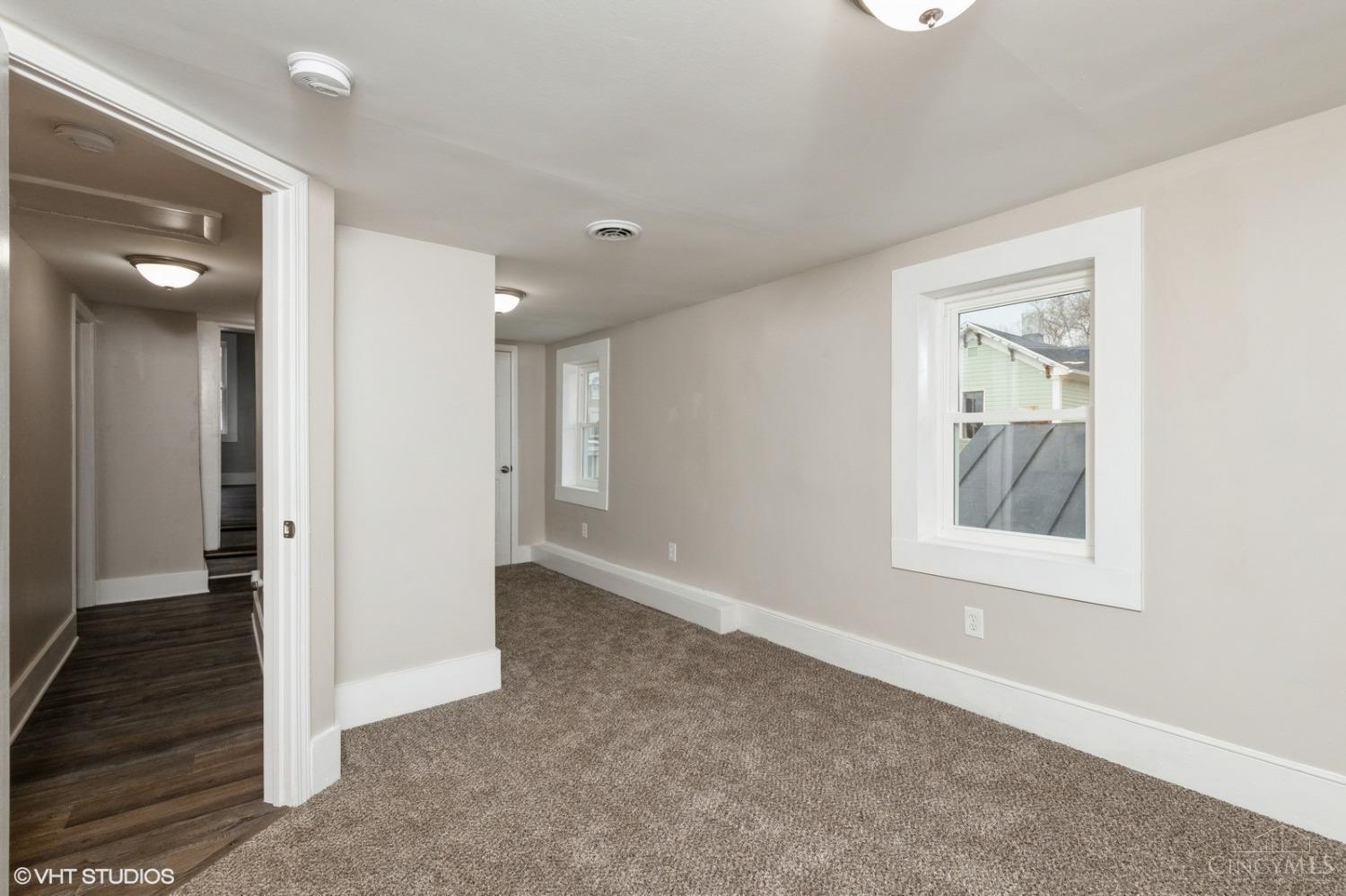 120 W Somers Street