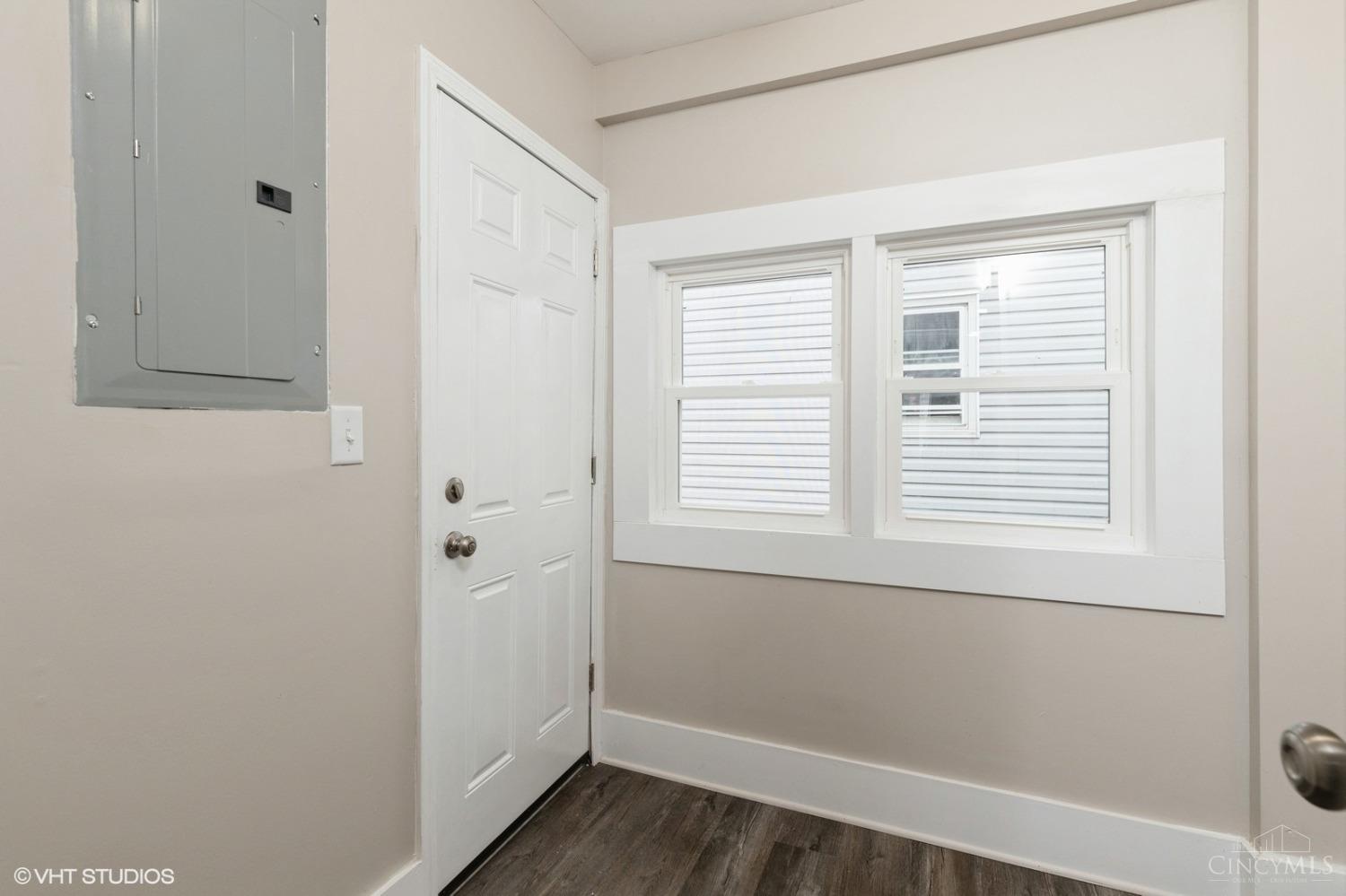 120 W Somers Street