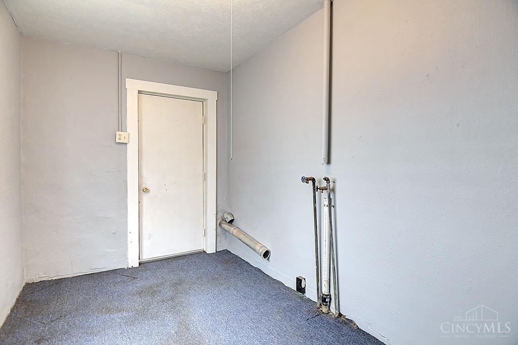 10 S River Street