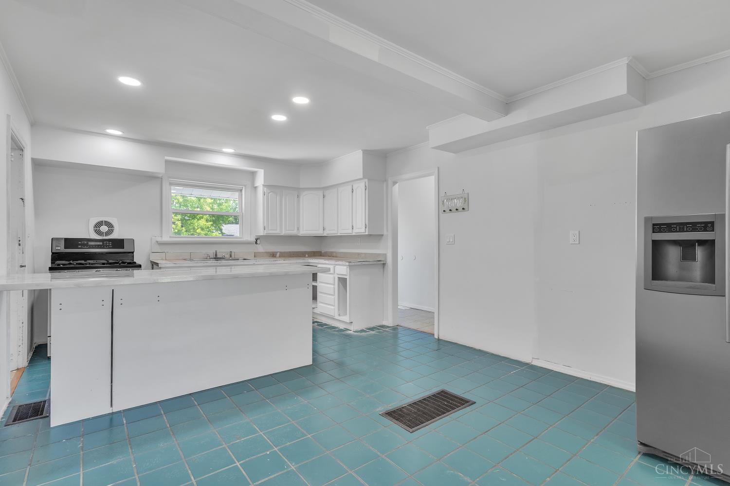 861 Fairborn Road