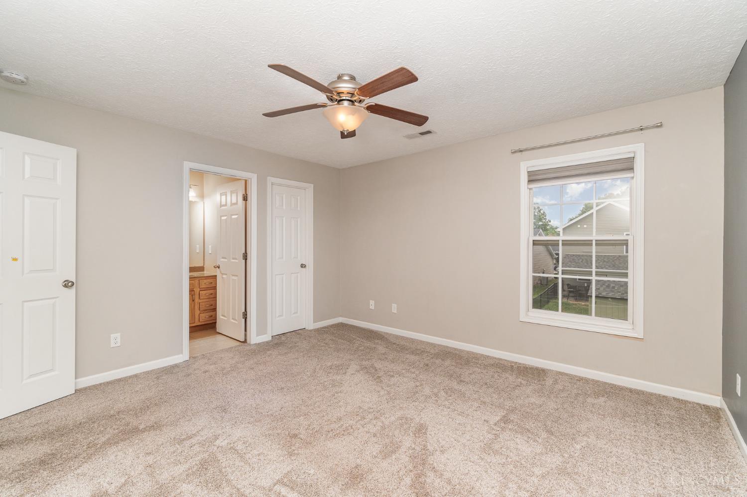2033 Jackson Lane