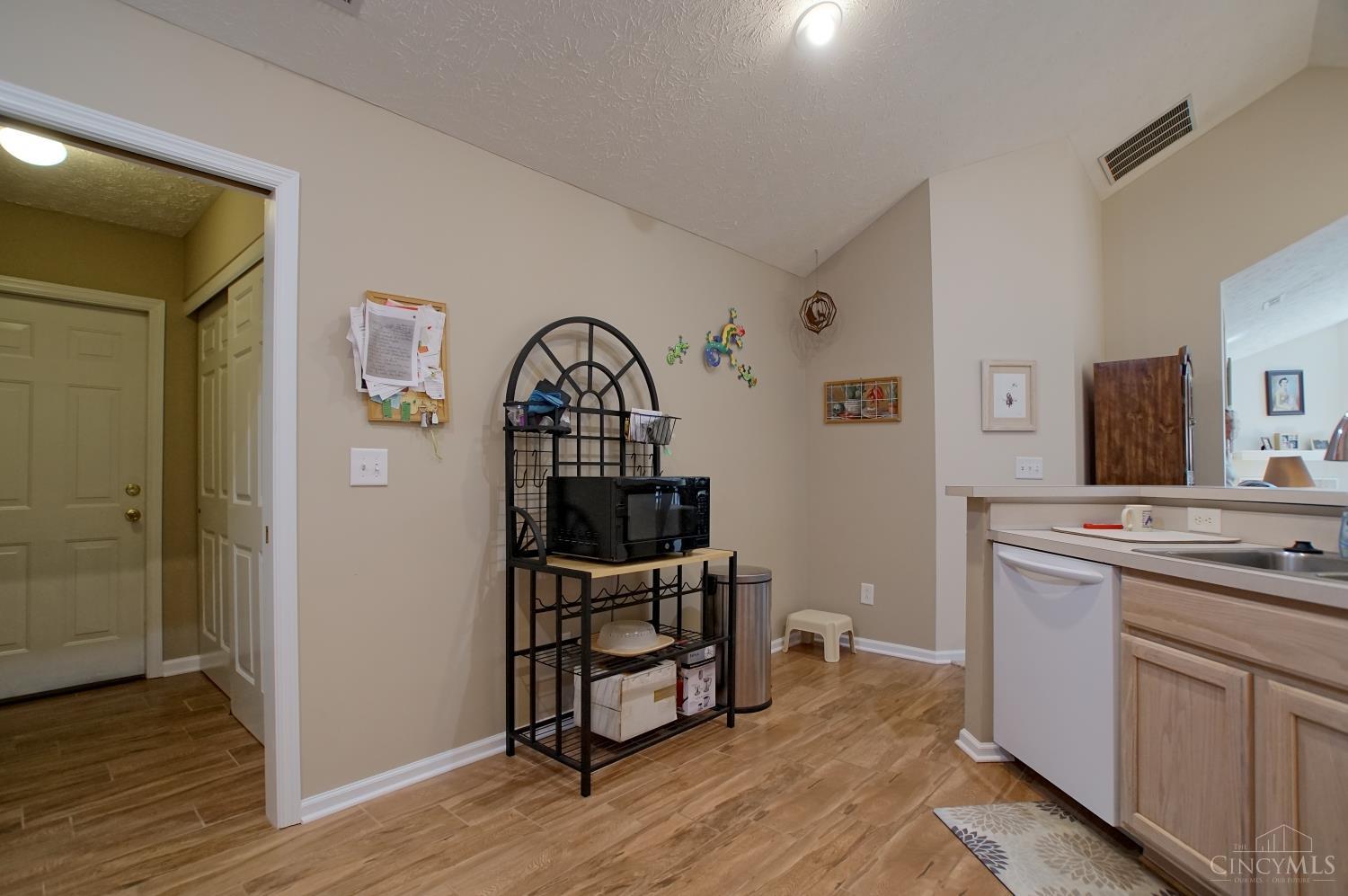 8438 Waterleaf Lane