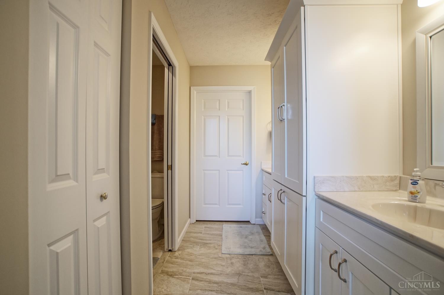 8438 Waterleaf Lane