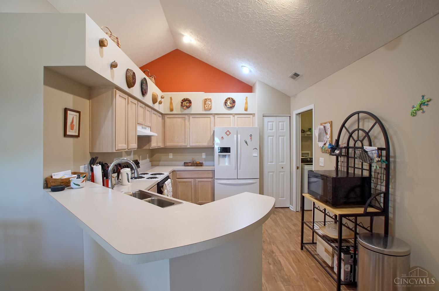 8438 Waterleaf Lane