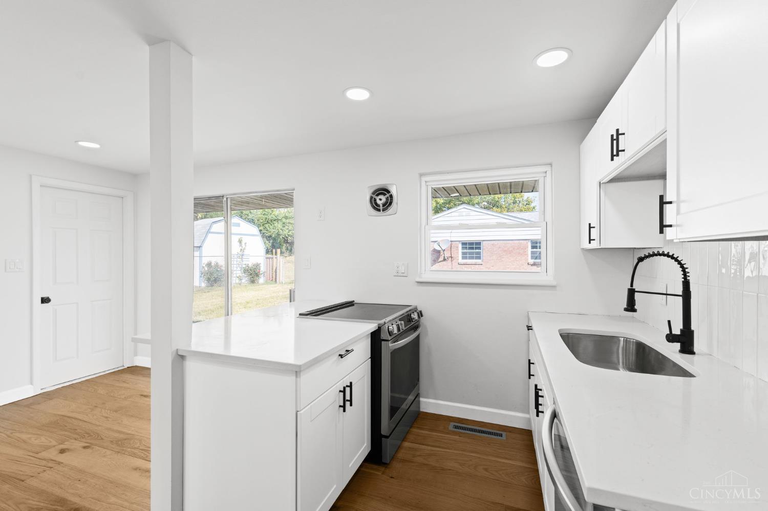 1030 Castro Lane