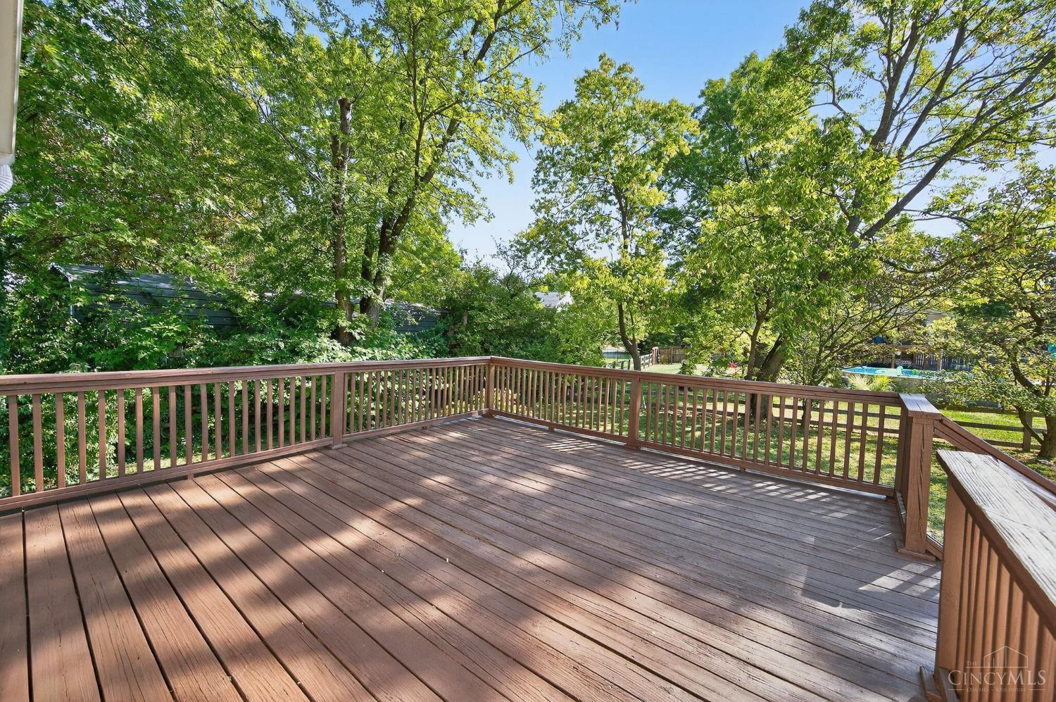 8430 Meadowlark Court