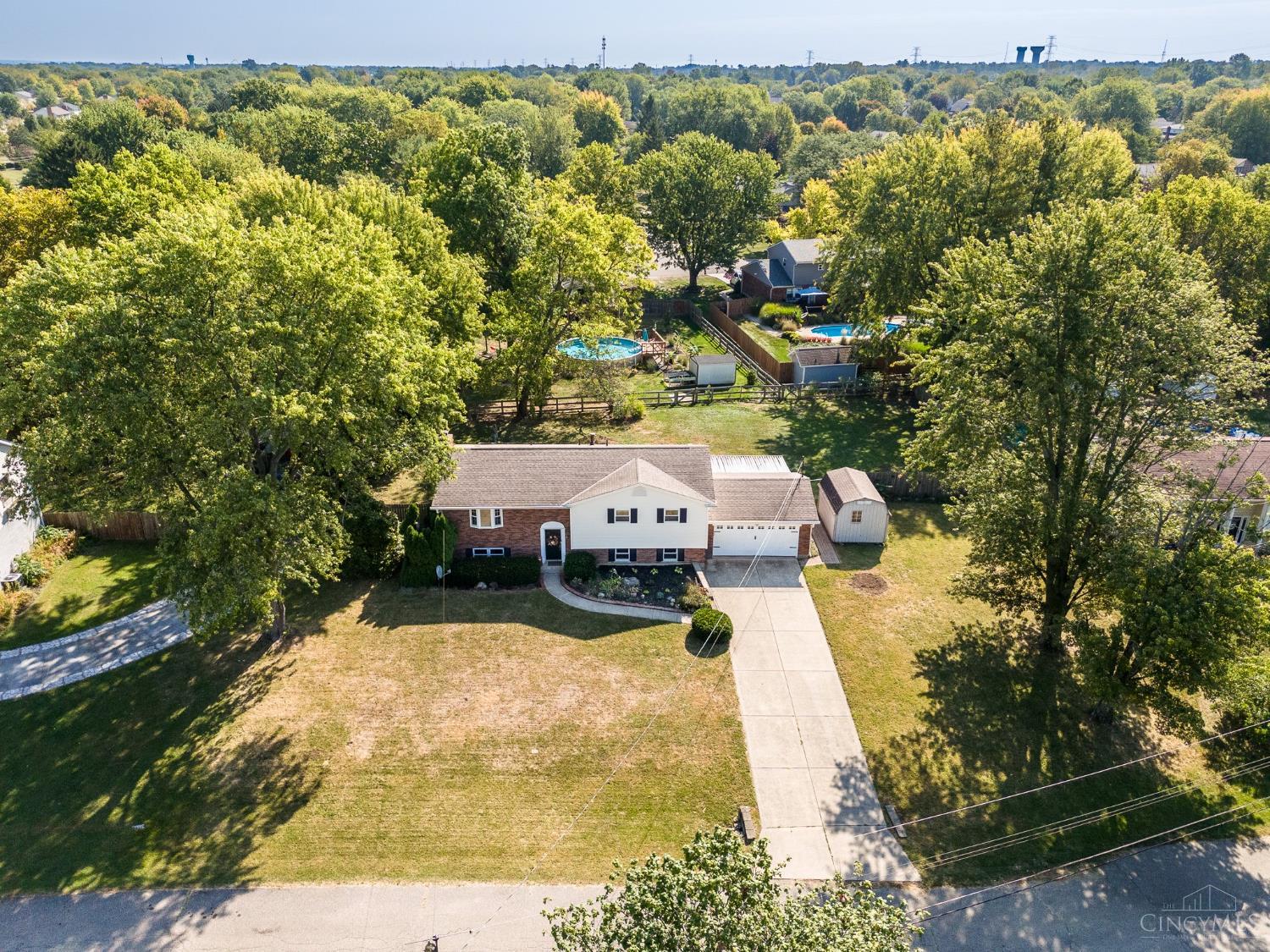 8430 Meadowlark Court