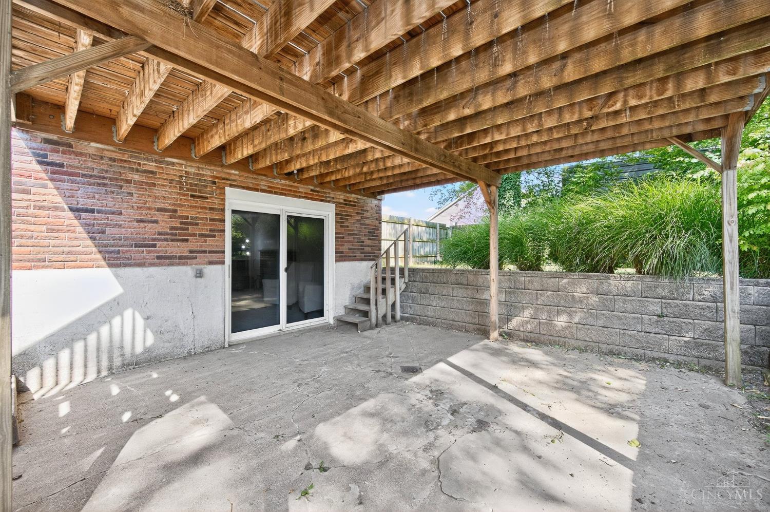 8430 Meadowlark Court