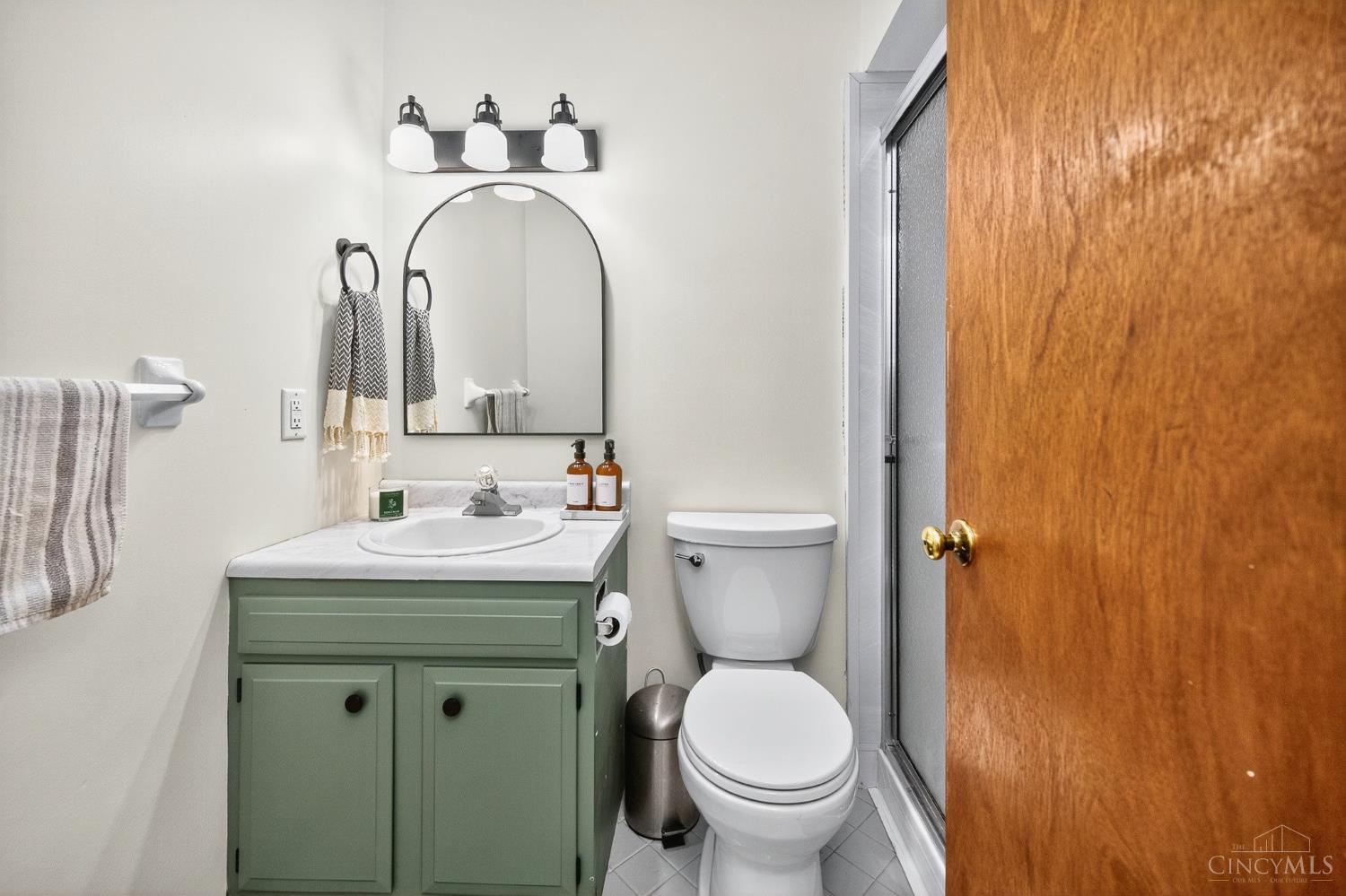 8430 Meadowlark Court