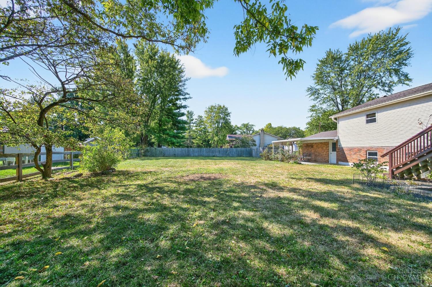 8430 Meadowlark Court