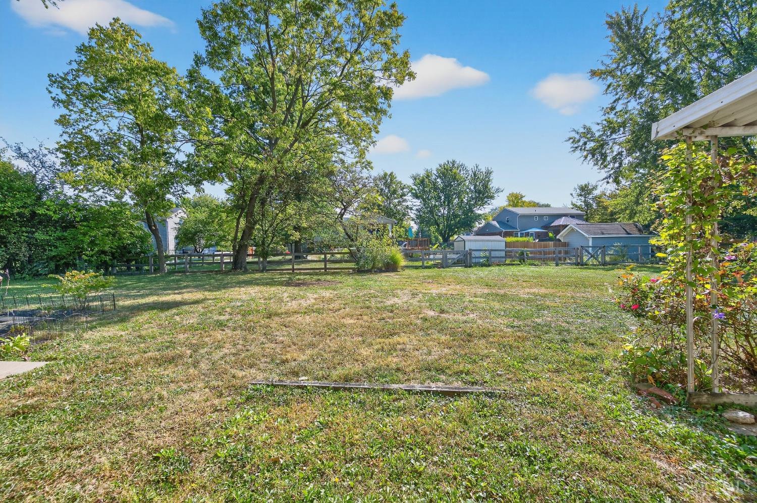 8430 Meadowlark Court