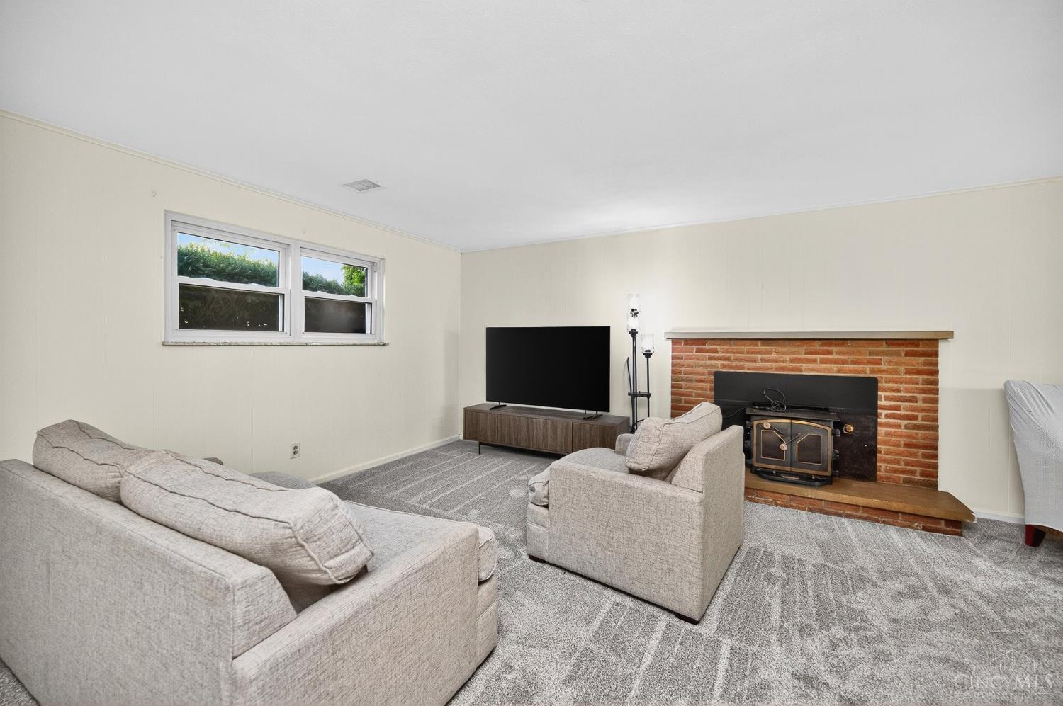 8430 Meadowlark Court