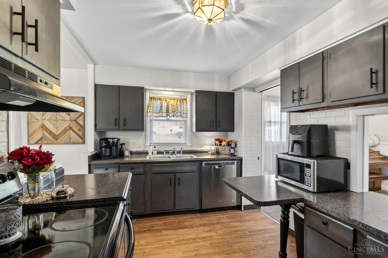 1101 Cleveland Avenue