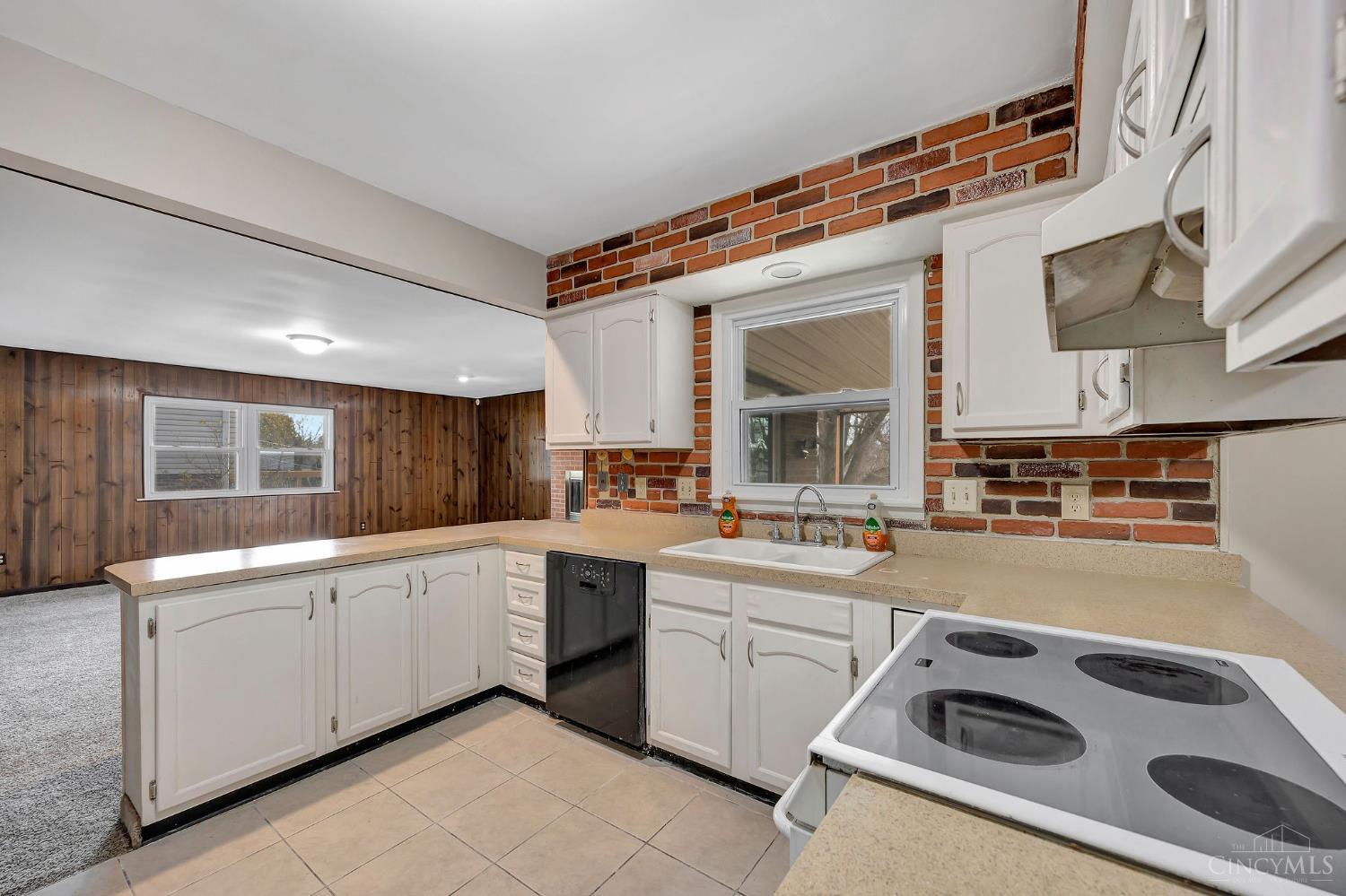 4510 Stratford Drive