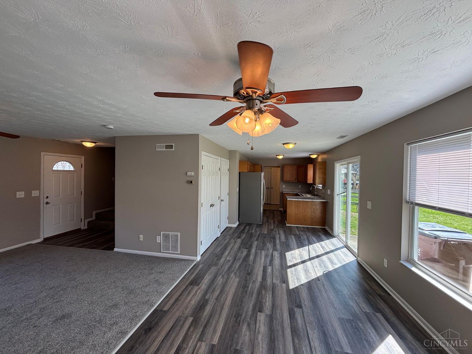 619 Alpine Place
