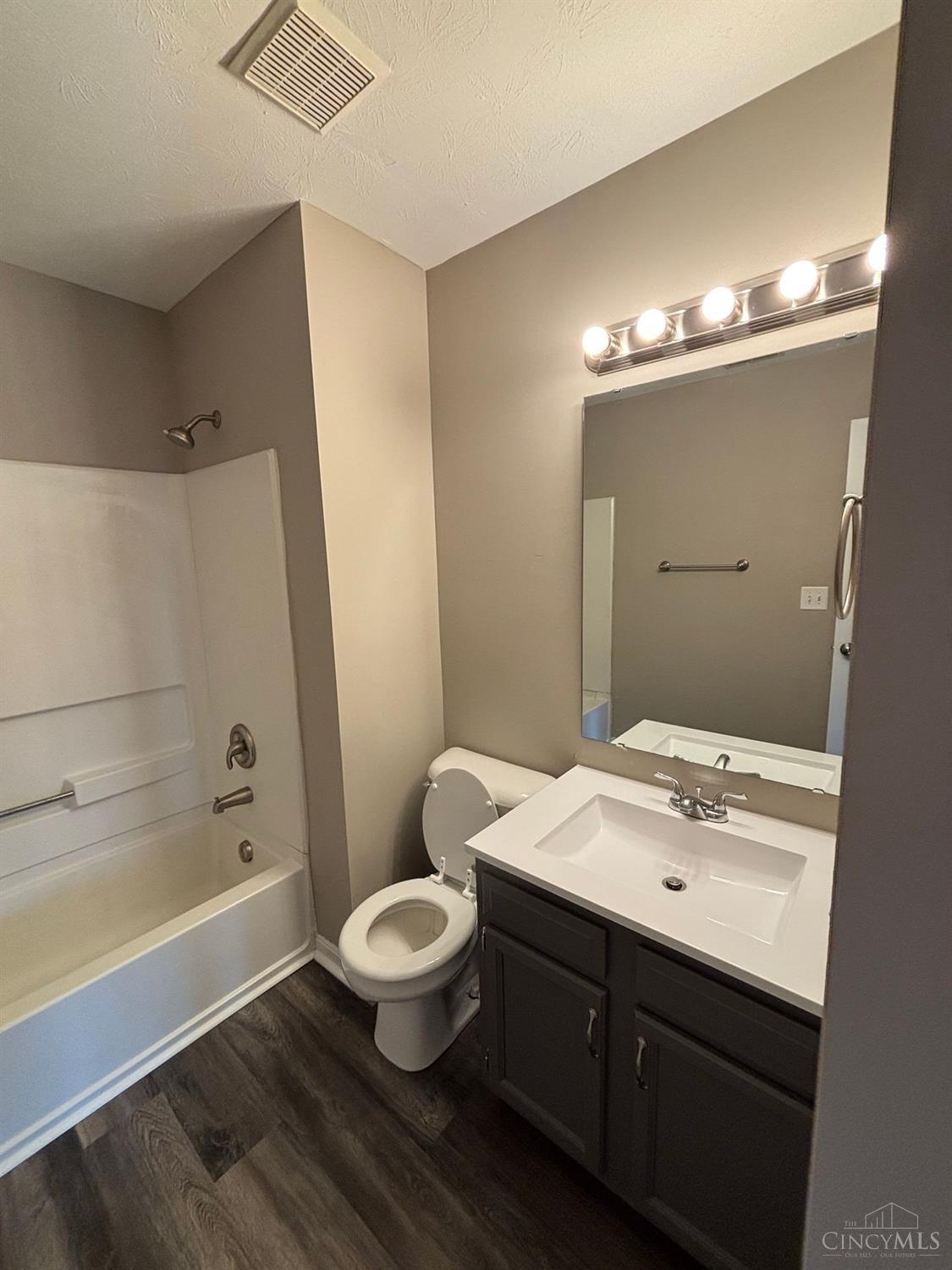 619 Alpine Place
