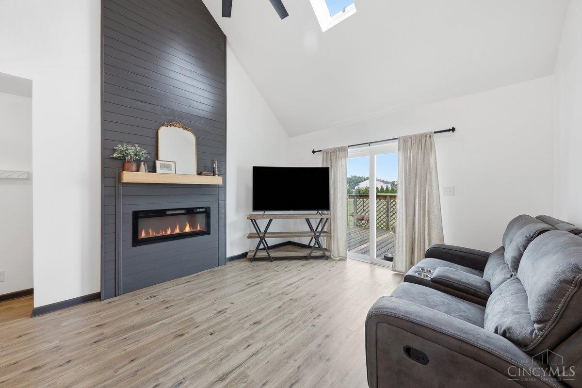 1429 Twin Road