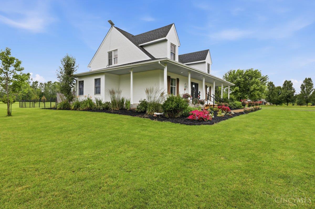 1429 Twin Road