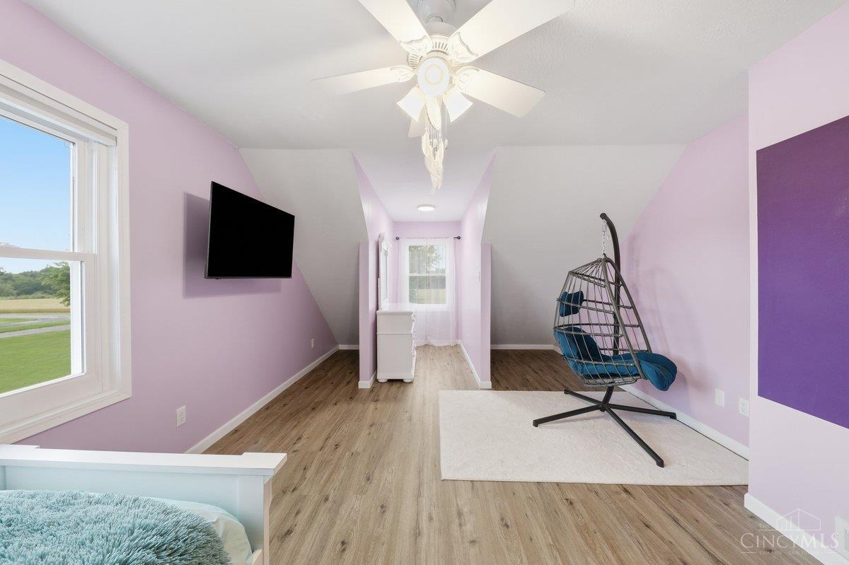 1429 Twin Road