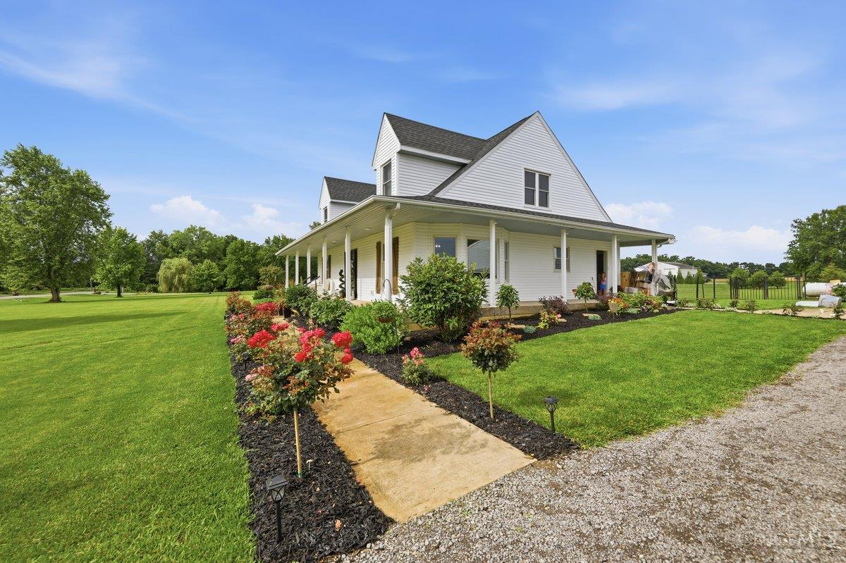 1429 Twin Road