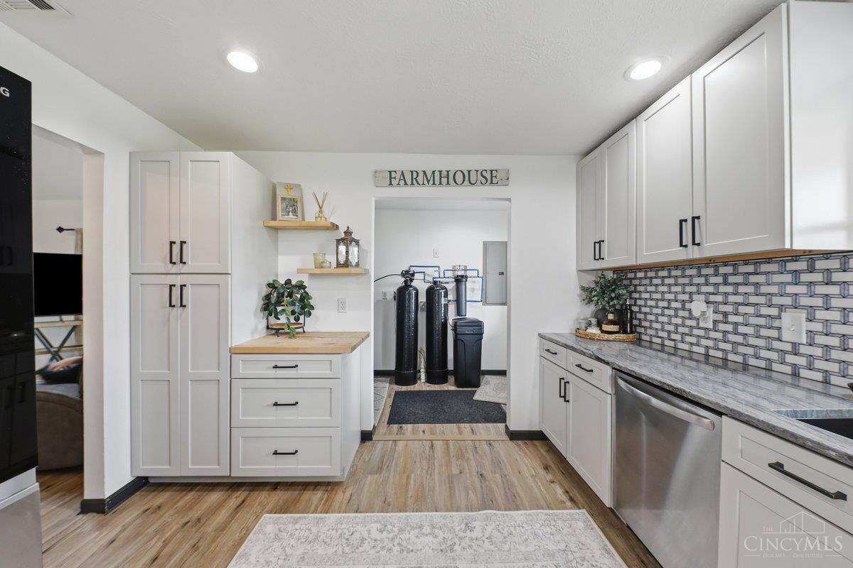 1429 Twin Road