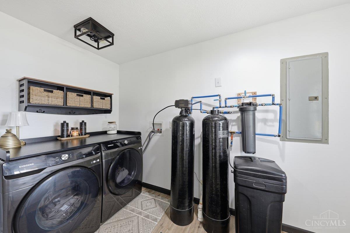 1429 Twin Road