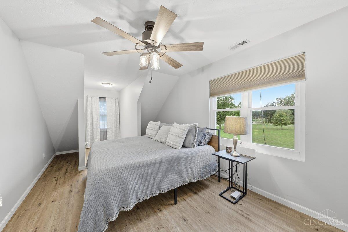 1429 Twin Road