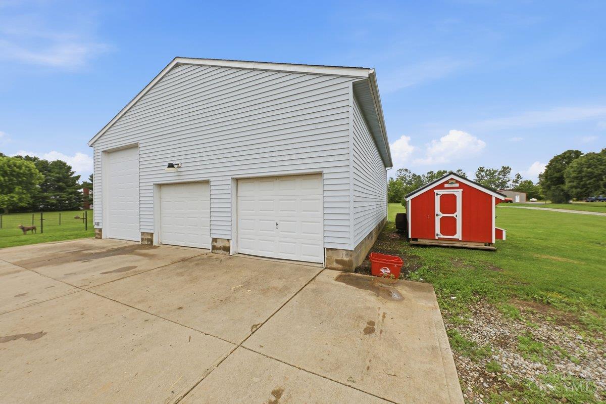 1429 Twin Road
