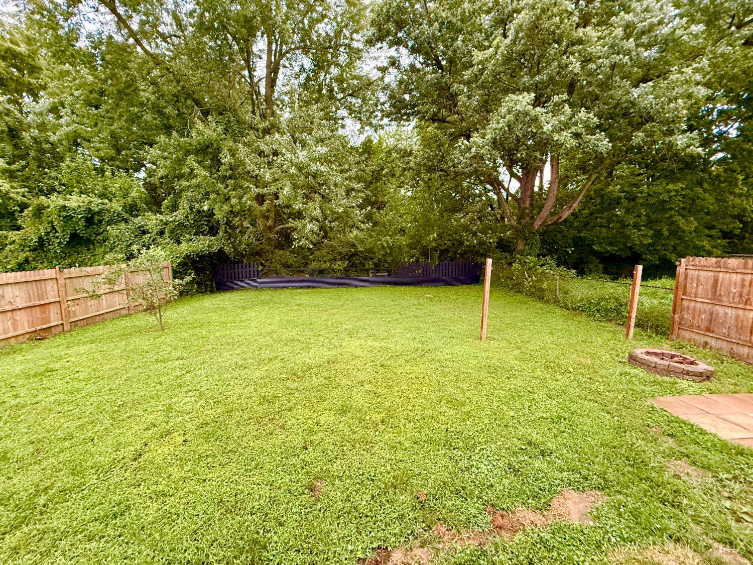 3651 Edgebrook Dr