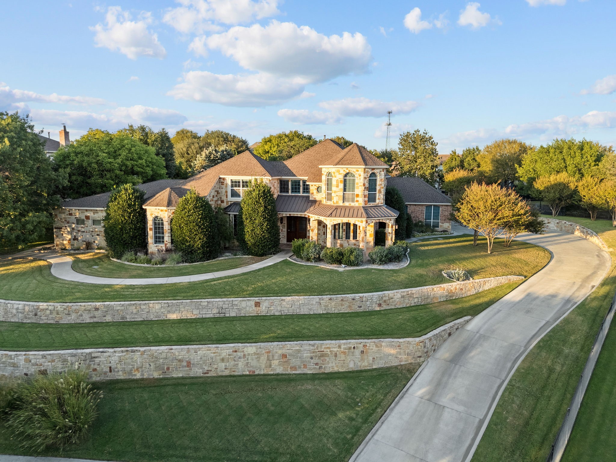 1420 Keeneland Hill Drive