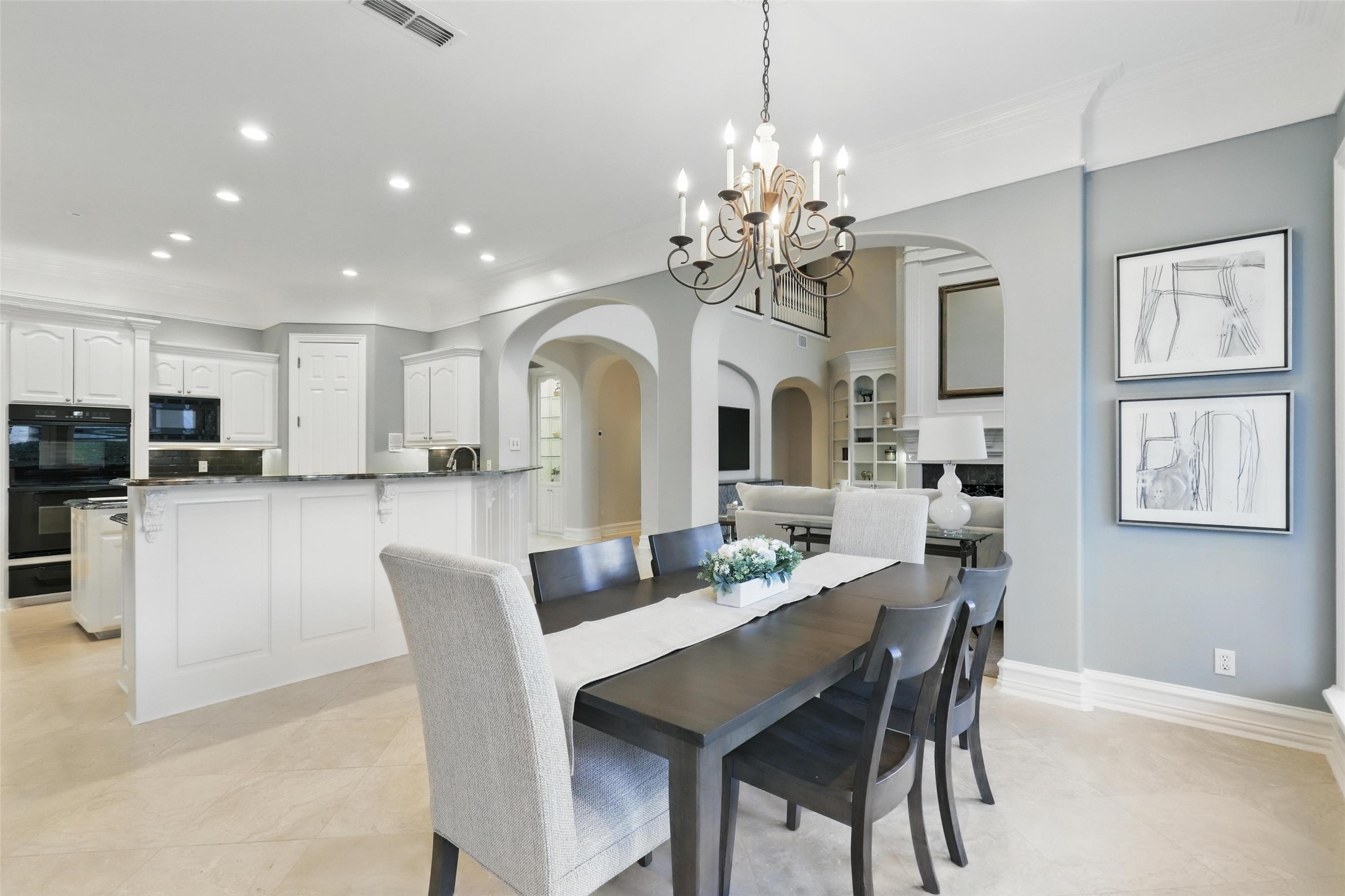6800 Oak Hill Drive