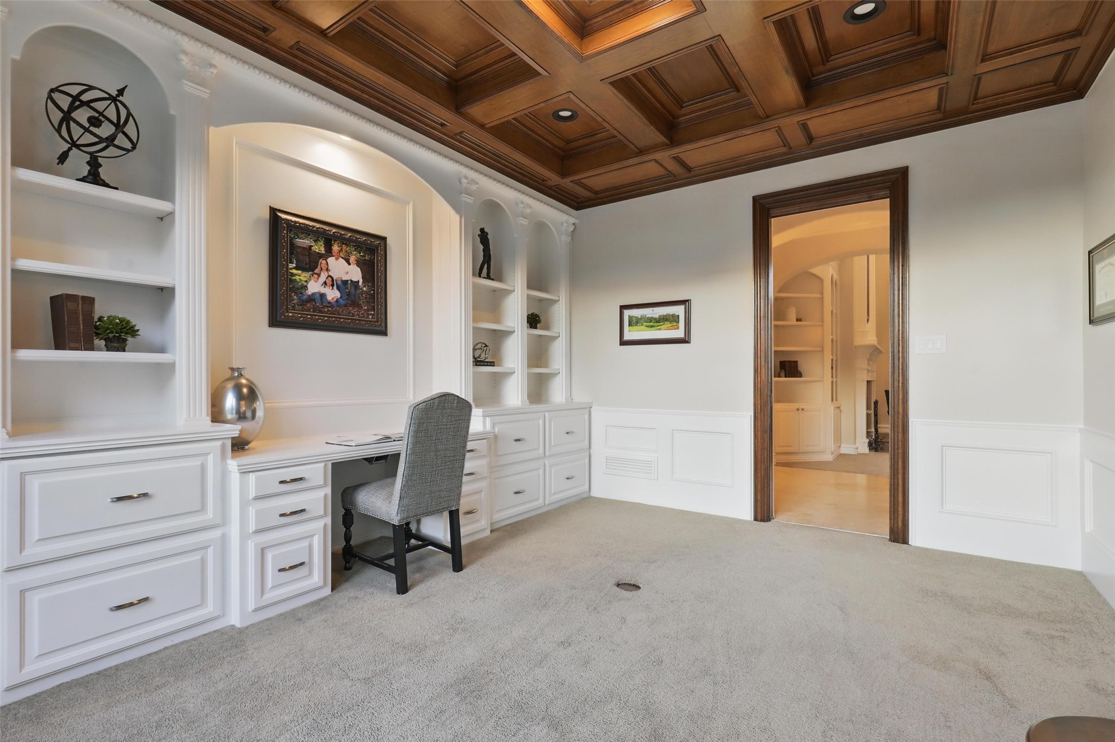 6800 Oak Hill Drive