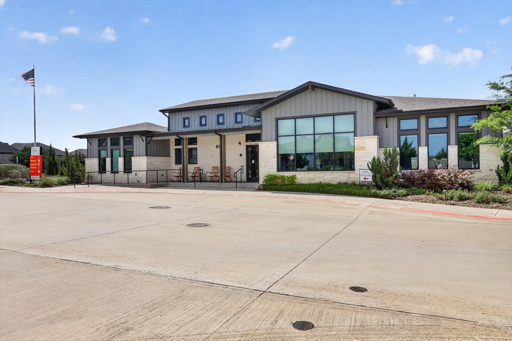 7533 Vista Bella Way