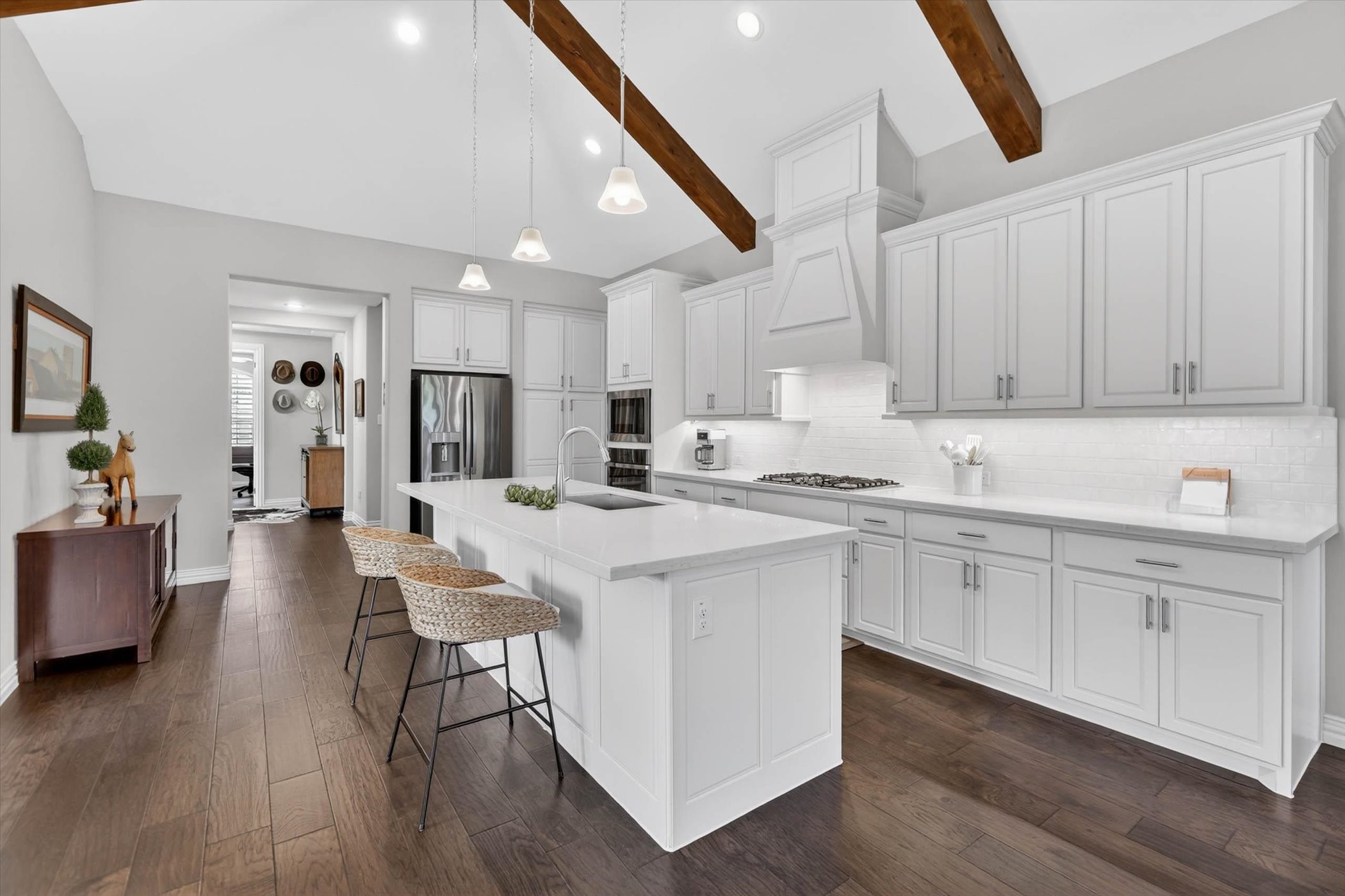 7533 Vista Bella Way
