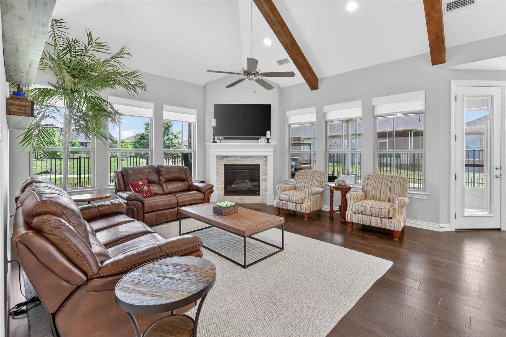 7533 Vista Bella Way