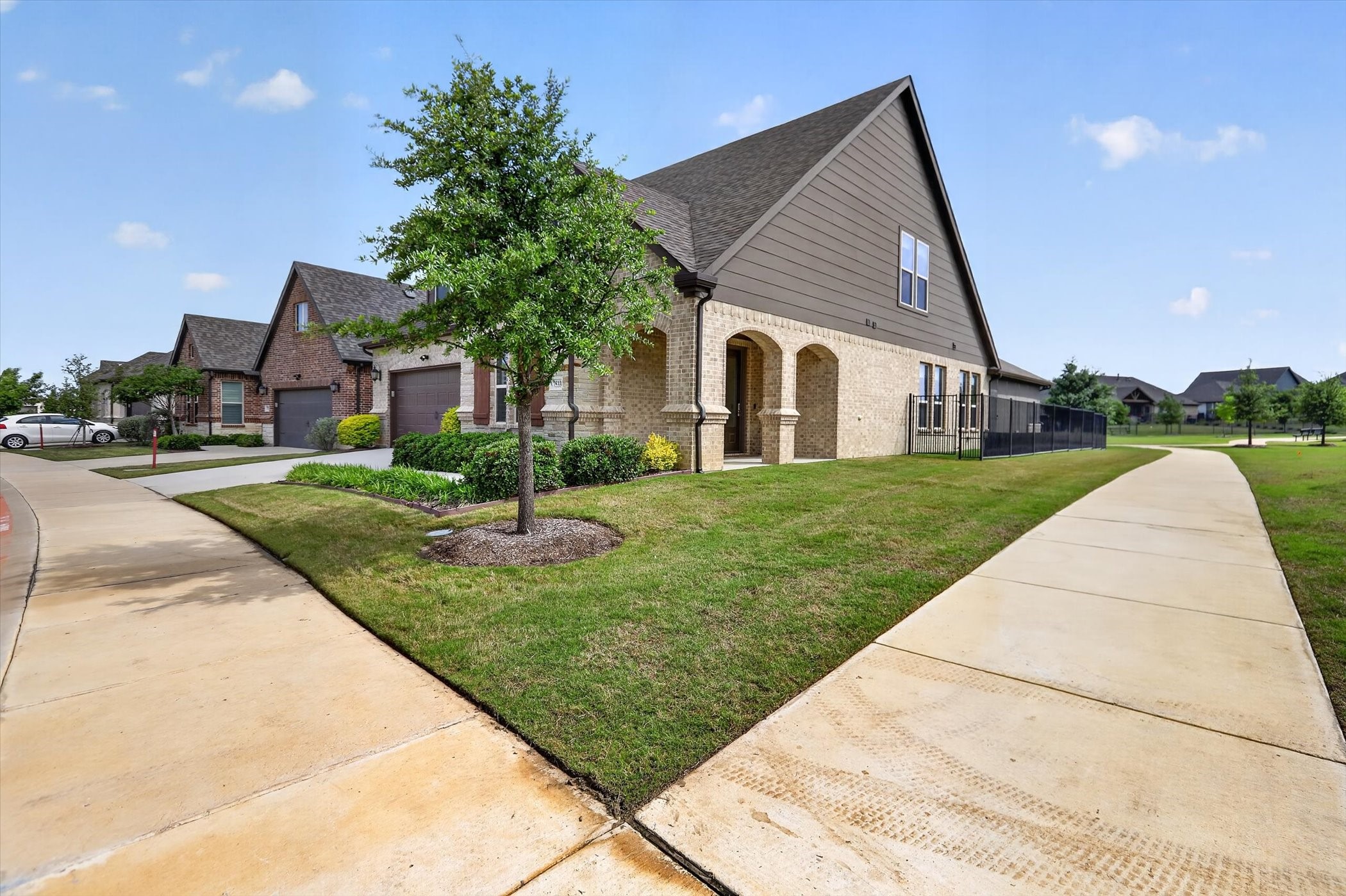 7533 Vista Bella Way