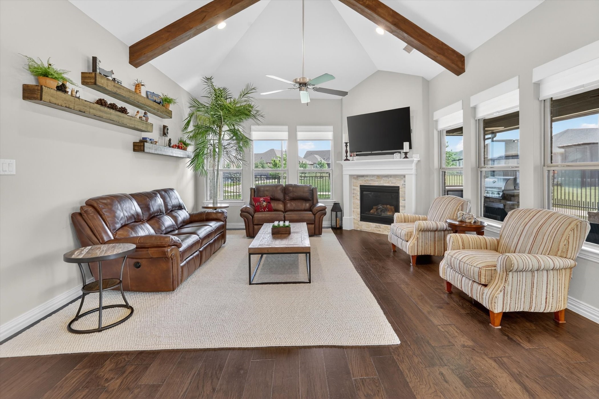 7533 Vista Bella Way