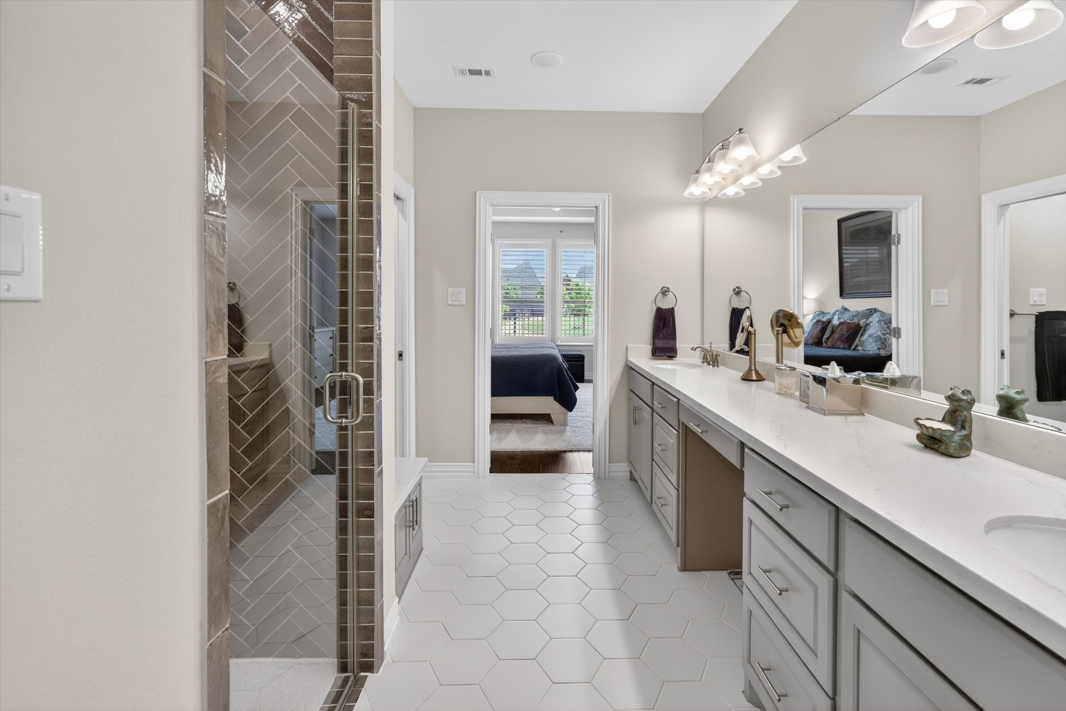 7533 Vista Bella Way