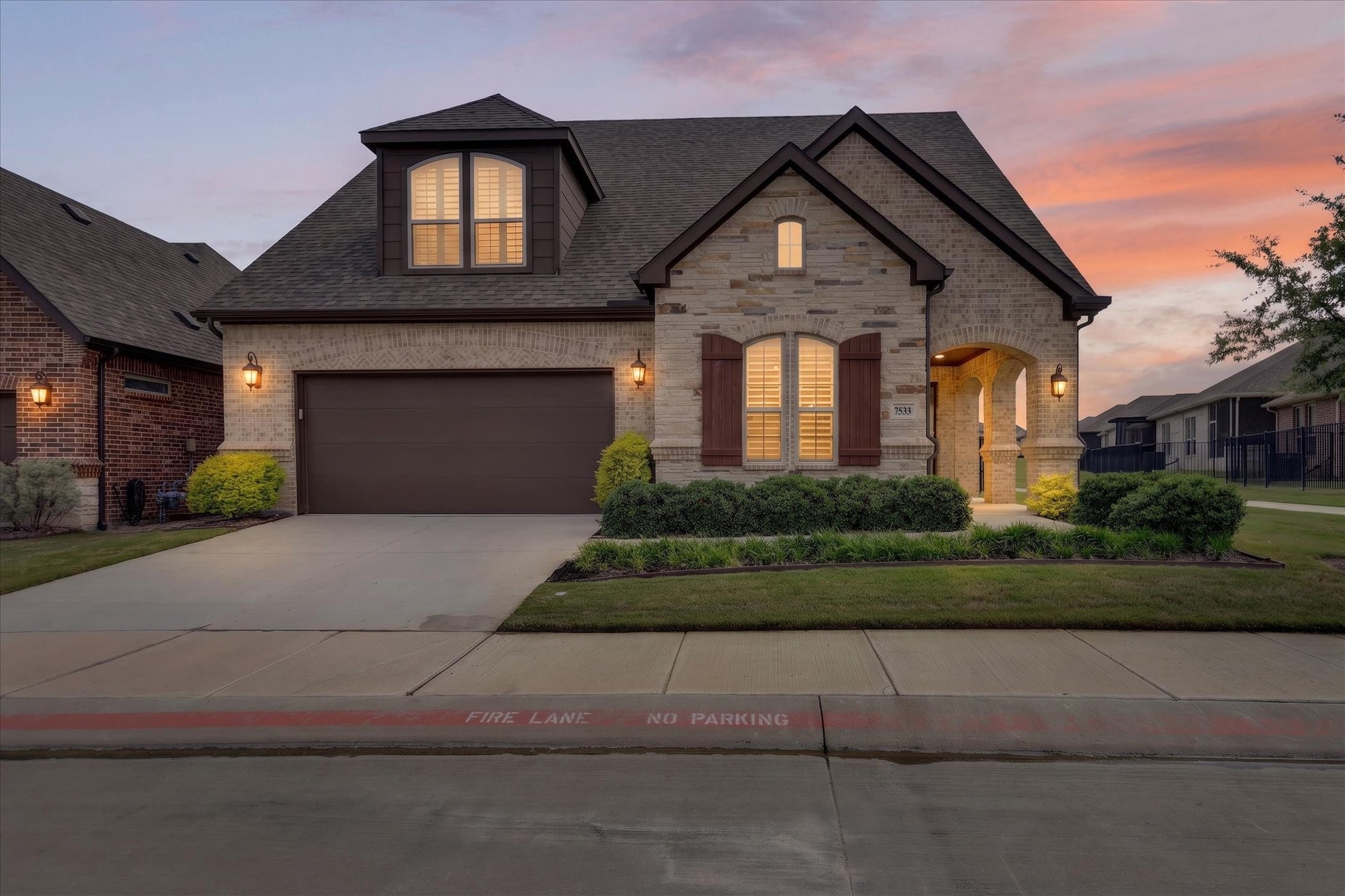 7533 Vista Bella Way