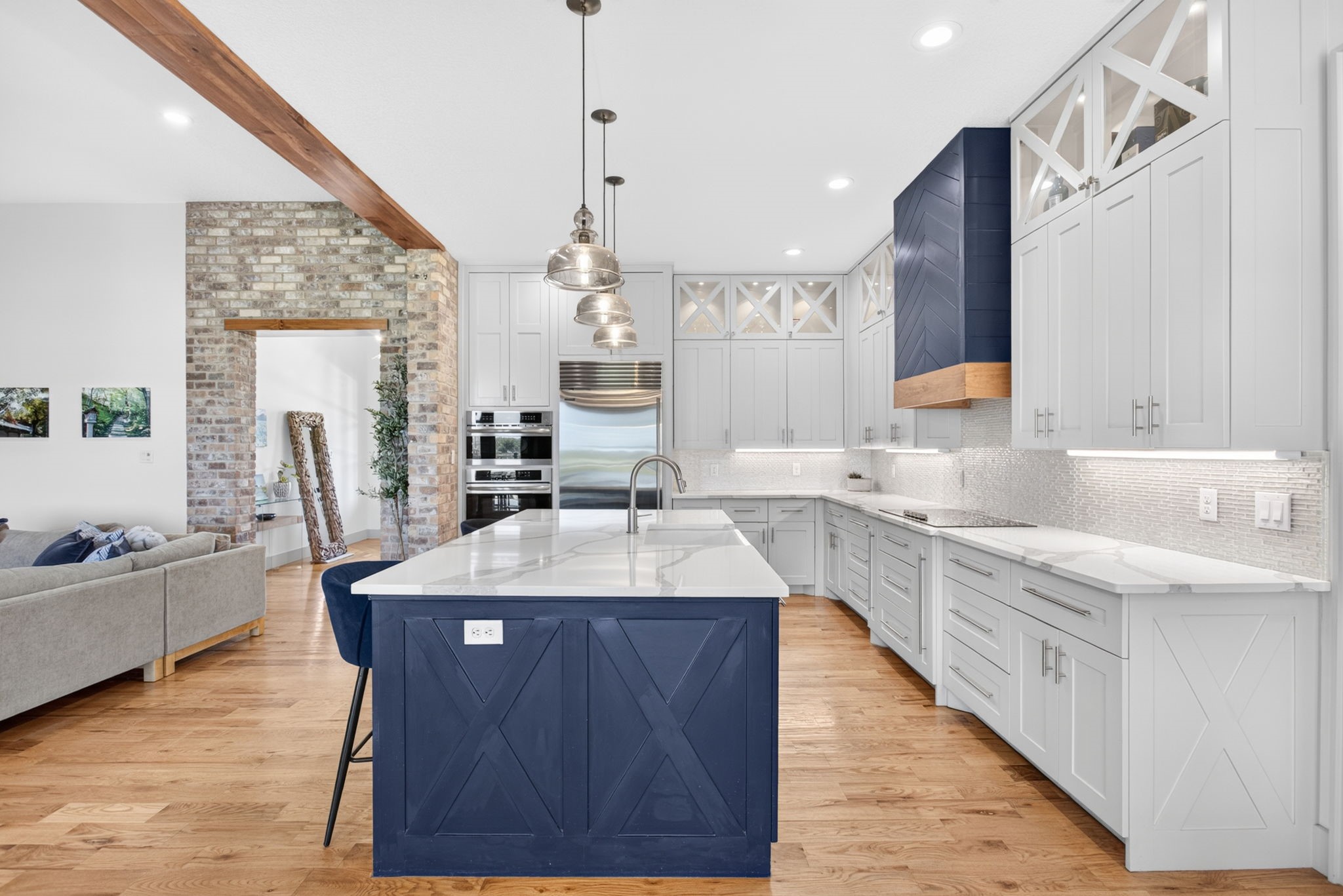 3008 Perkins Lane