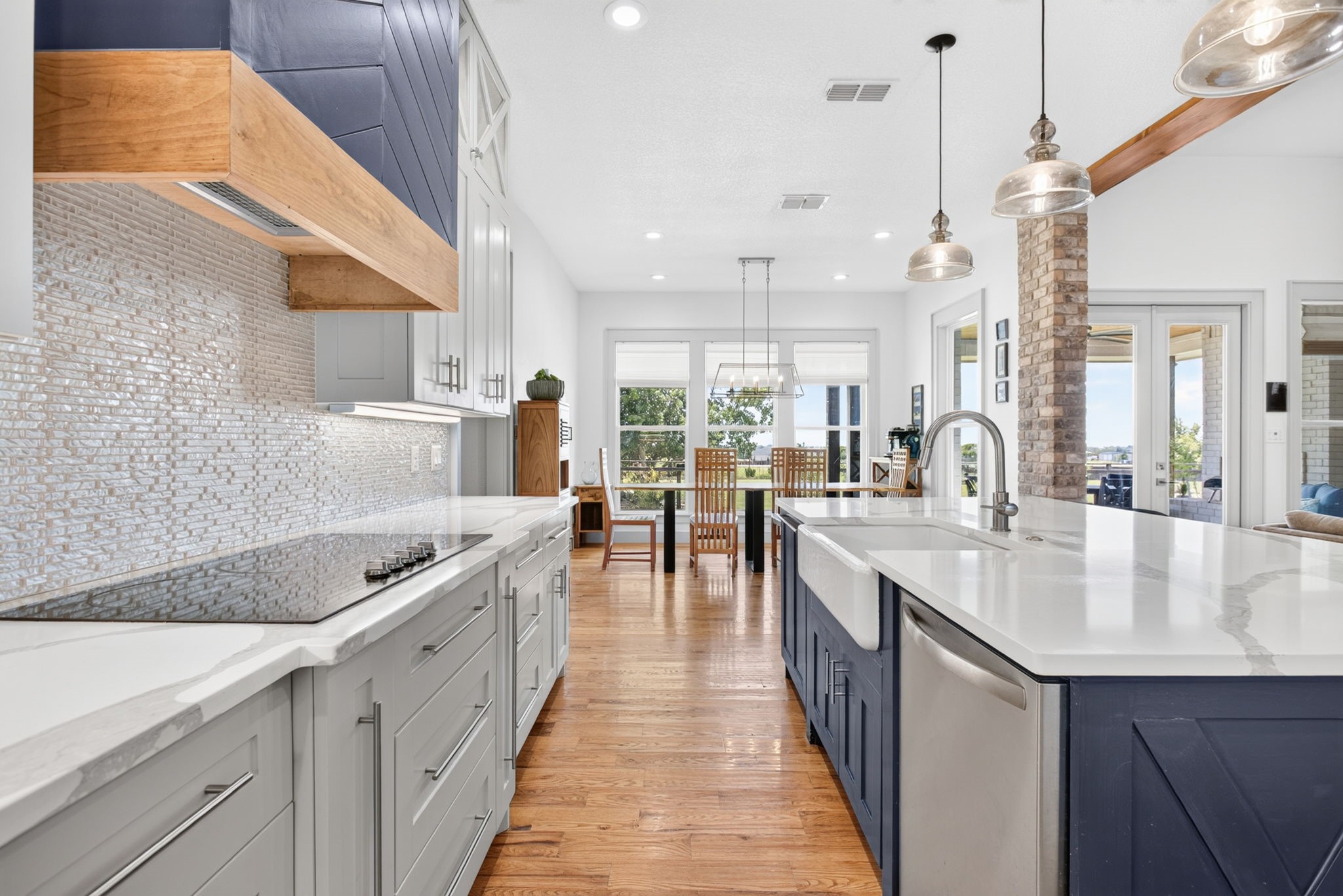 3008 Perkins Lane