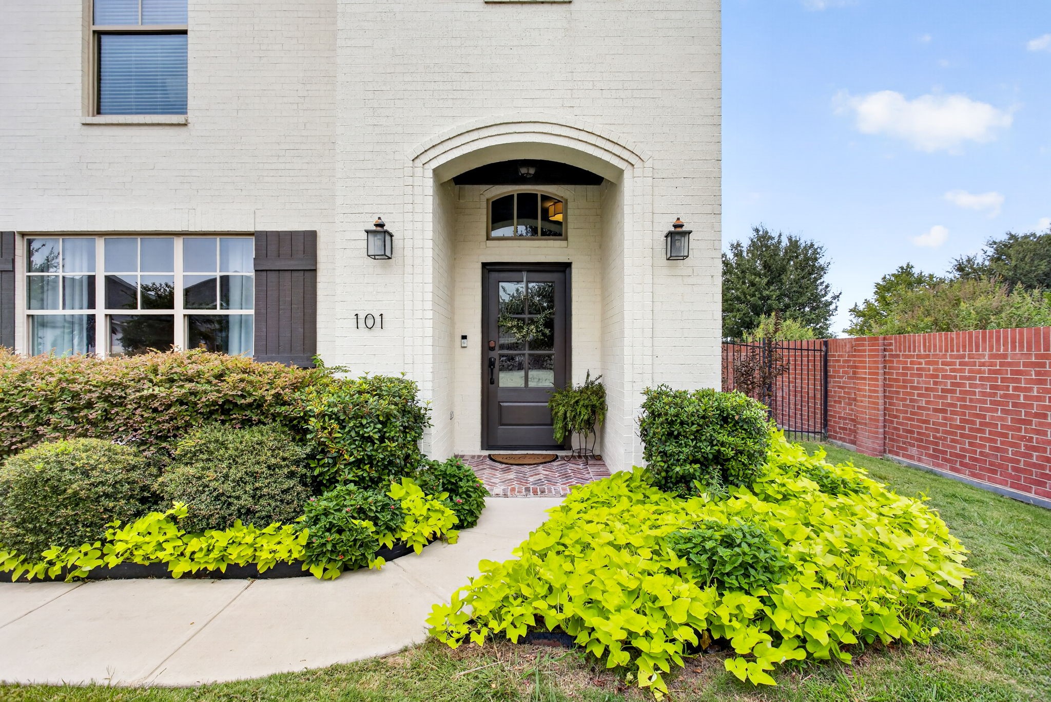 101 Parkview Drive