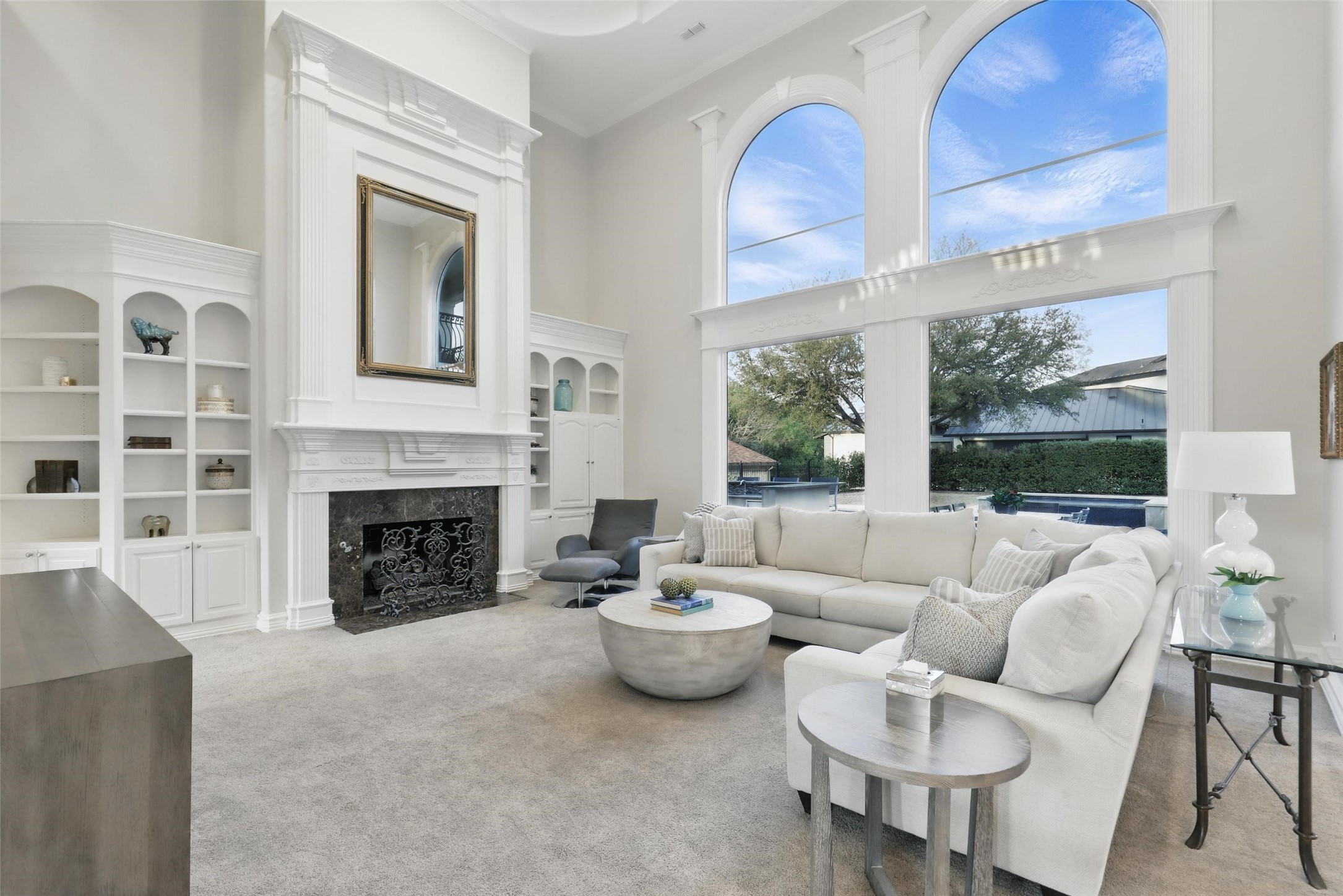 6800 Oak Hill Drive