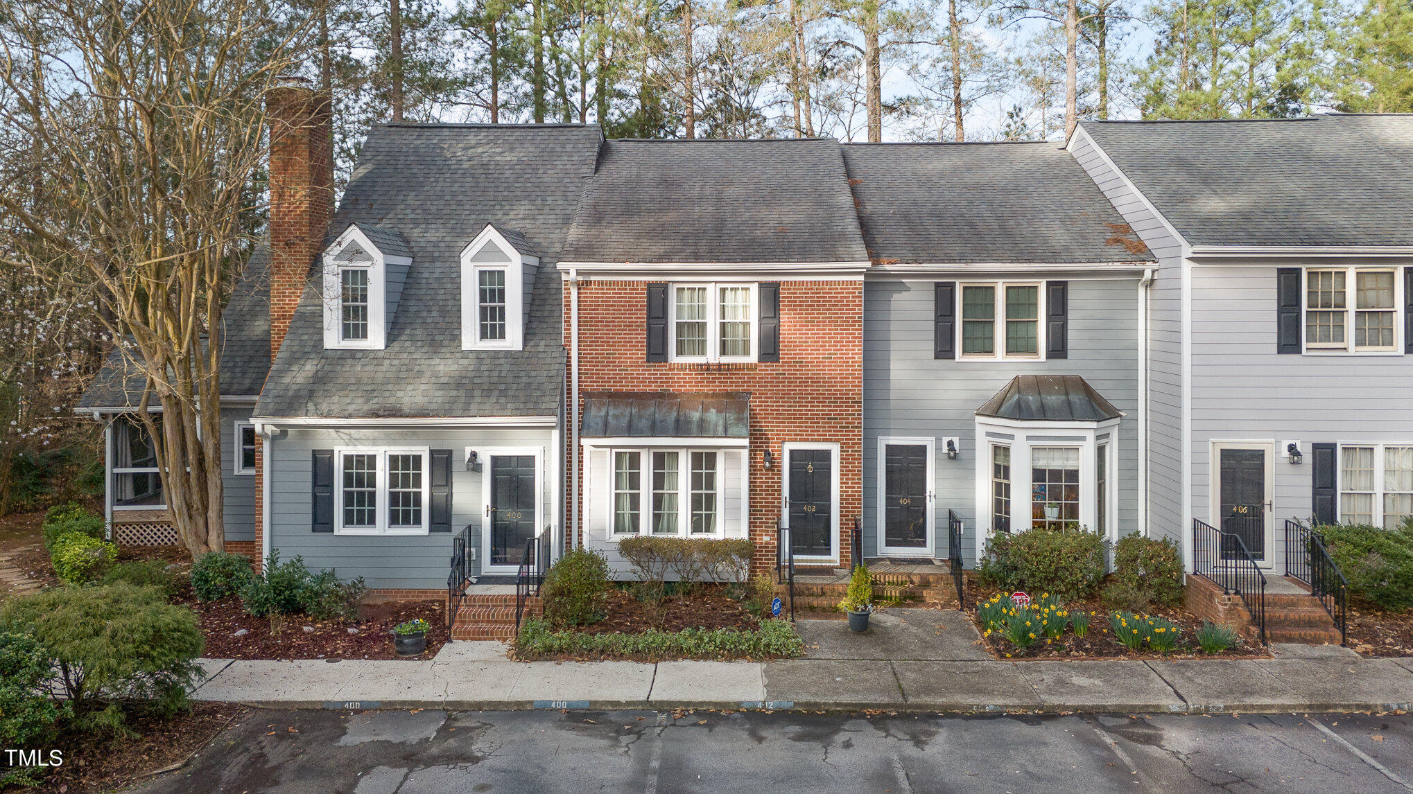 402 Gadland Court