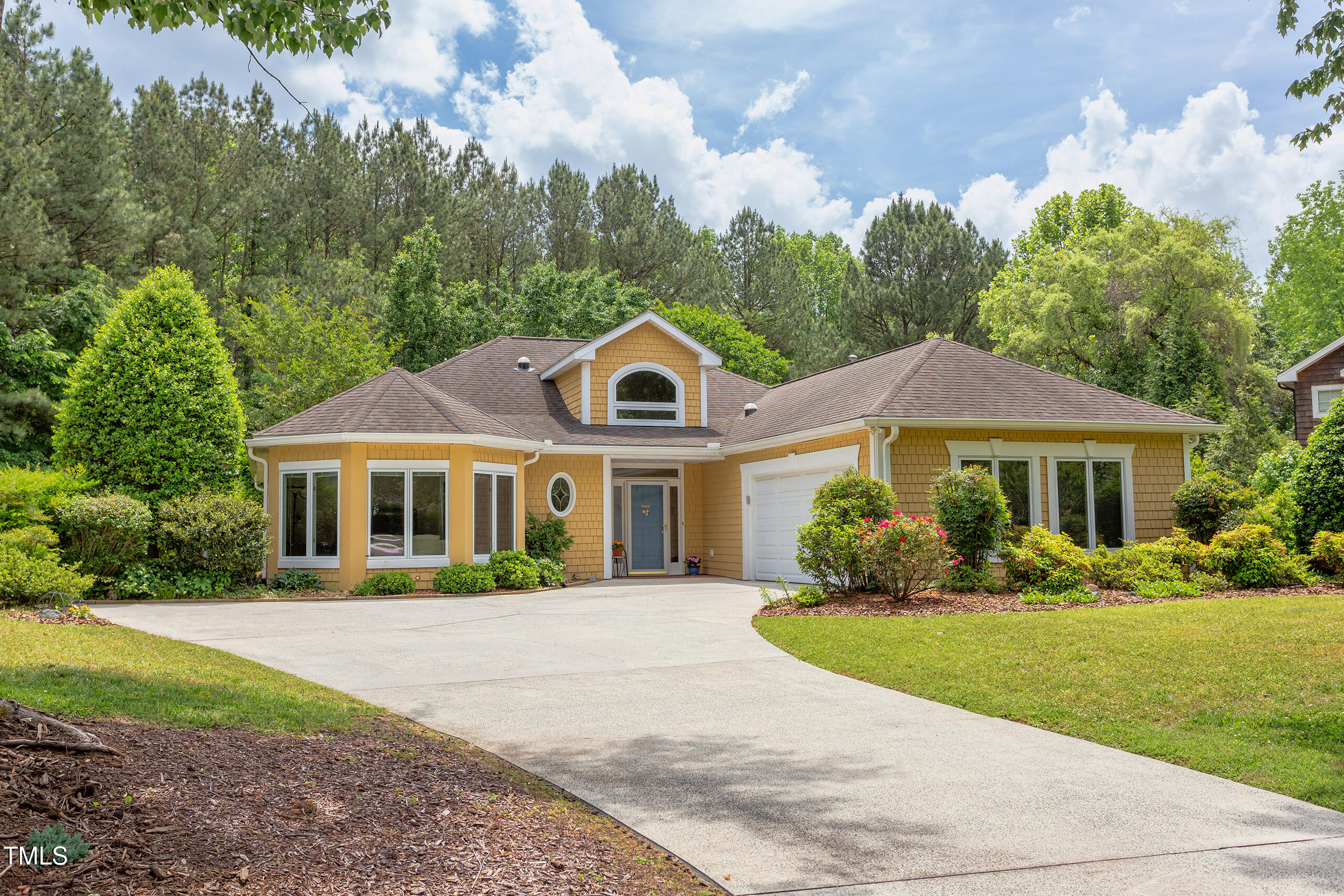 313 Helmsdale Drive