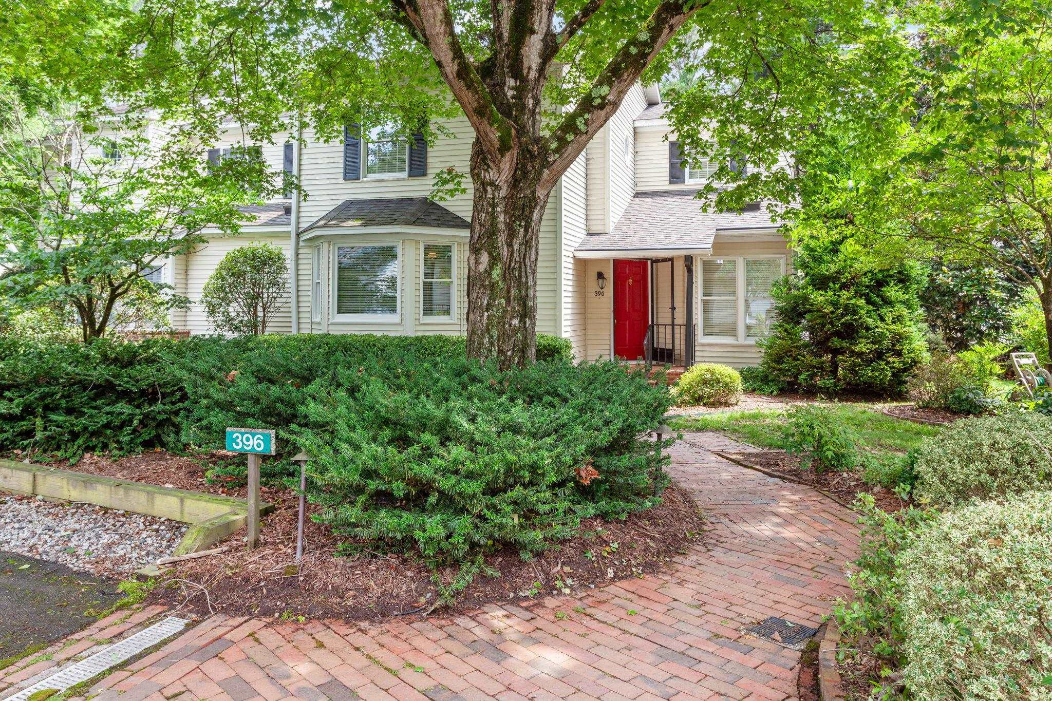 396 Lyndfield Close