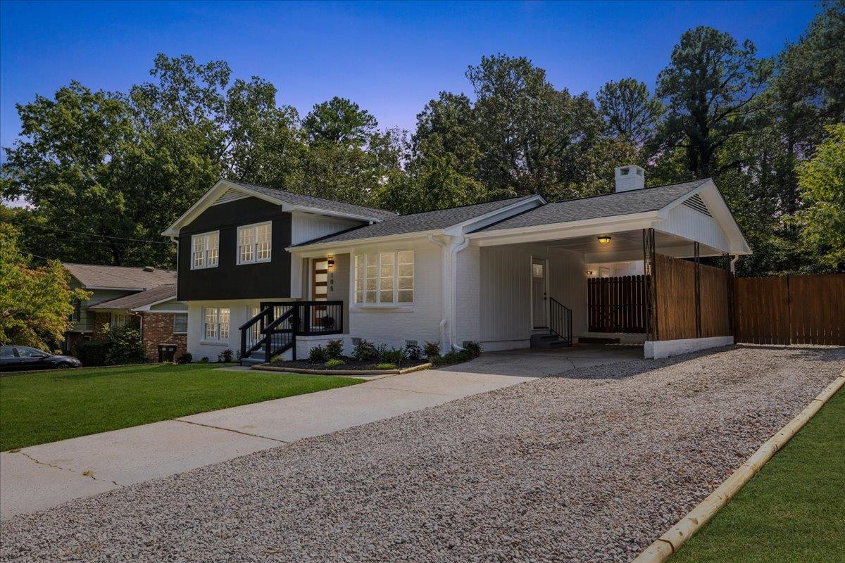 105 Emerald Circle