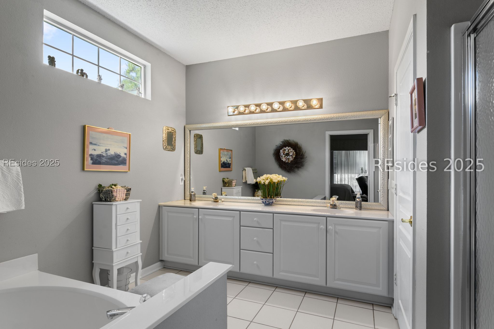 100 Stratford Village Way