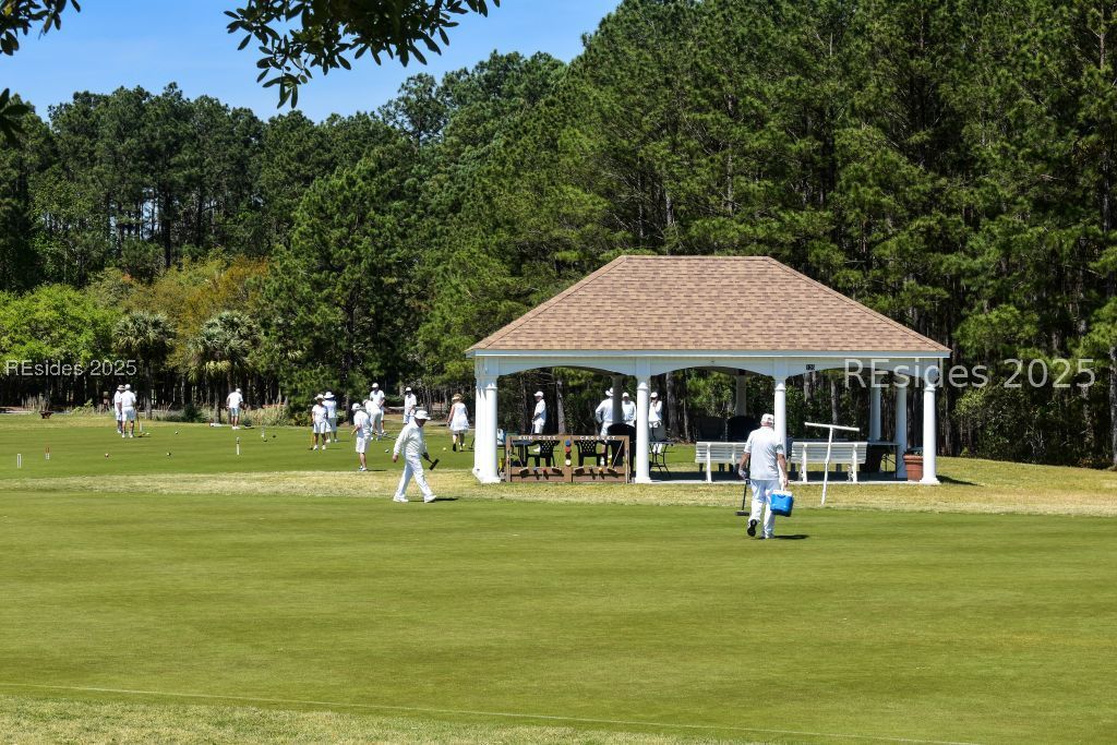 100 Stratford Village Way