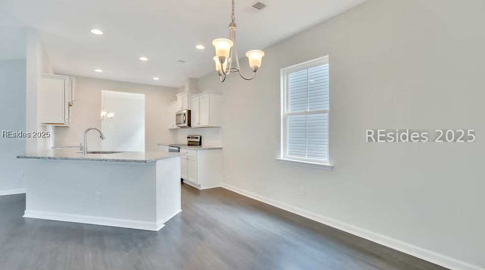 175 Standing Oaks Drive